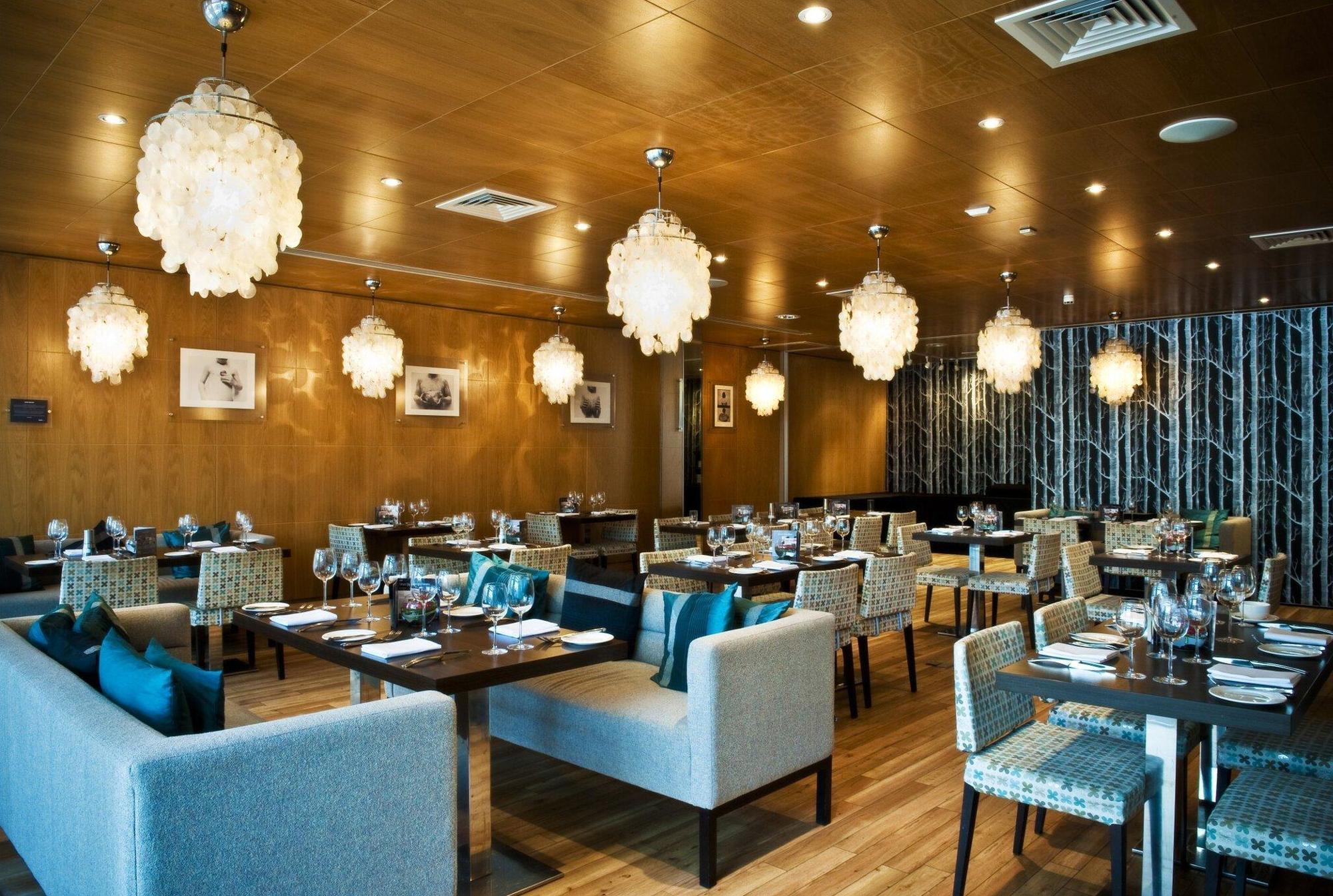 Beales Hotel Hatfield  Eksteriør bilde