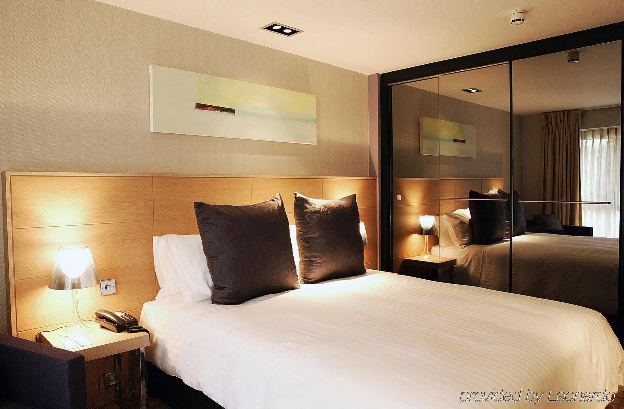 Beales Hotel Hatfield  Eksteriør bilde