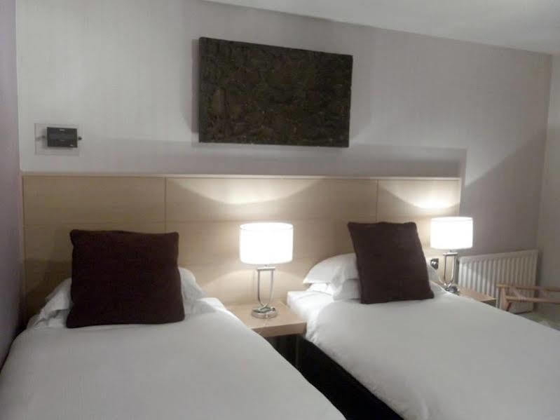 Beales Hotel Hatfield  Eksteriør bilde