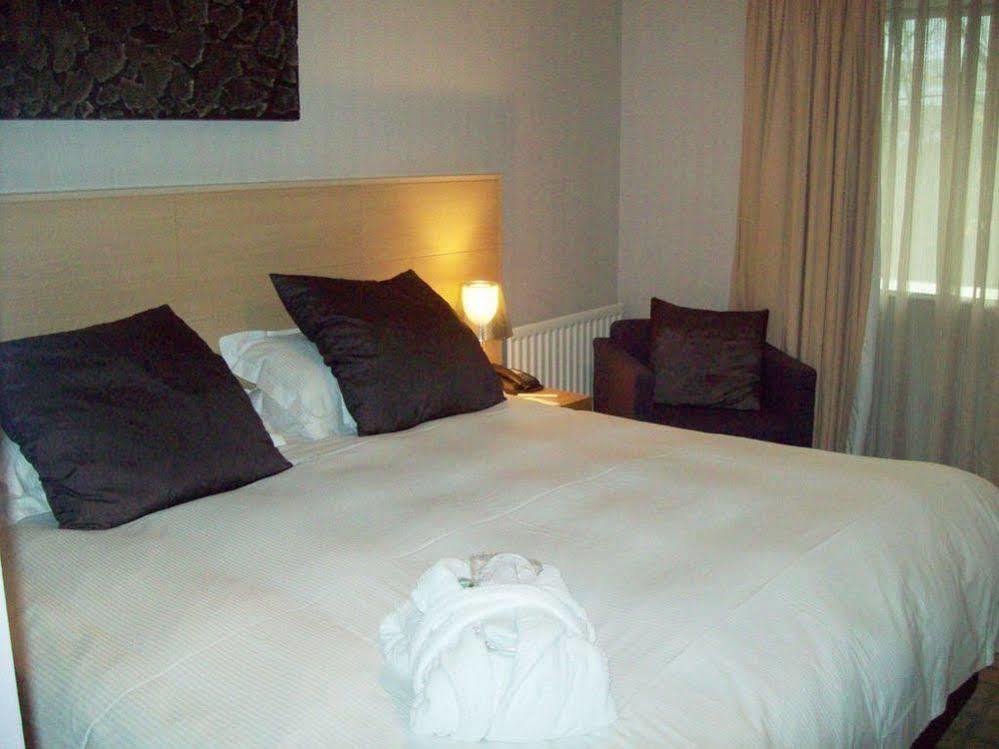 Beales Hotel Hatfield  Eksteriør bilde